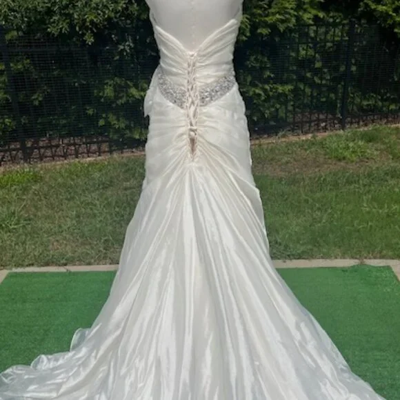 NWT Maggie Sottero Wedding Dress Strapless Organza Ivory Size 10 - Picture 12 of 15